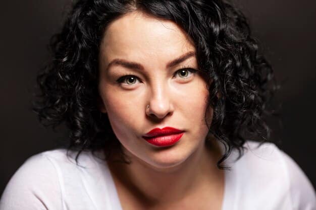 Adapt Classic Hollywood Makeup for 2025’s Lighting: A Guide