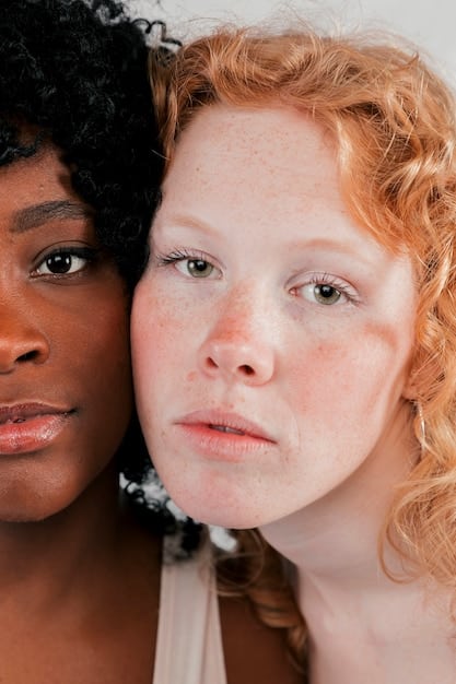 A split-screen image showing different skin types: oily skin with visible shine and enlarged pores, and dry skin with flaky patches and redness. The photo illustrates the contrast between these skin types and their distinct characteristics.