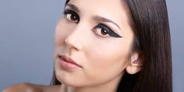 Master the Cat Eye: Your Ultimate Eyeliner Application Guide - Cover Image
