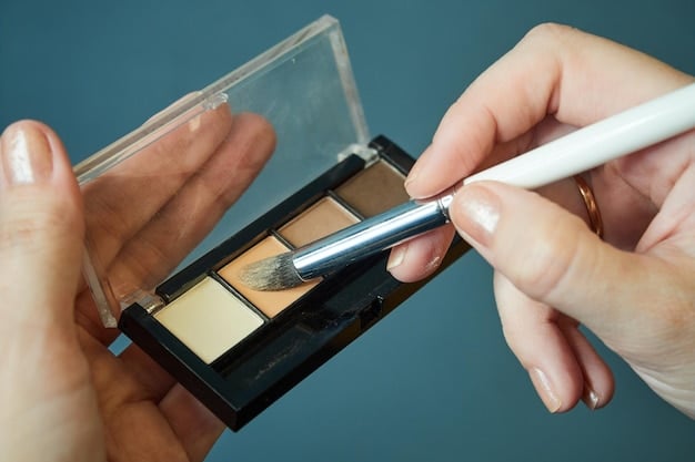 A step-by-step guide showing how to blend eyeshadow correctly. The first image shows eyeshadow applied without blending. The second image shows the eyeshadow being blended with a fluffy brush in circular motions. The third image shows the final, blended eyeshadow look with soft transitions between the colors.