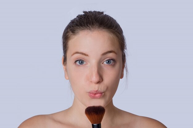 Contour Like a Pro: Expert Tips for a Sculpted Face