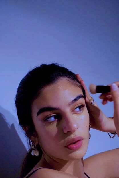 Highlight and Glow: Must-Have Products for Radiant Skin