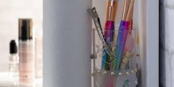 Makeup Brush Basics: Your Ultimate Guide to Choosing, Using & Cleaning - Cover Image