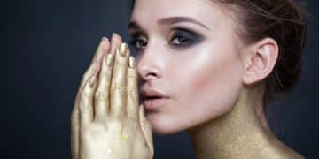 New Year's Eve Makeup: Sparkle and Shimmer All Night Long - Cover Image