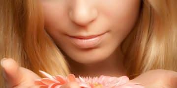 Valentine's Day Makeup: Soft Romance Look for Your Date - Cover Image