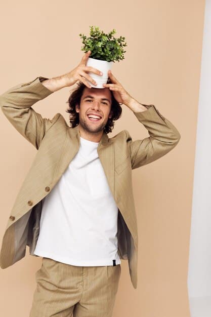 Sustainable Style: Your Eco-Friendly Wardrobe Guide 2025